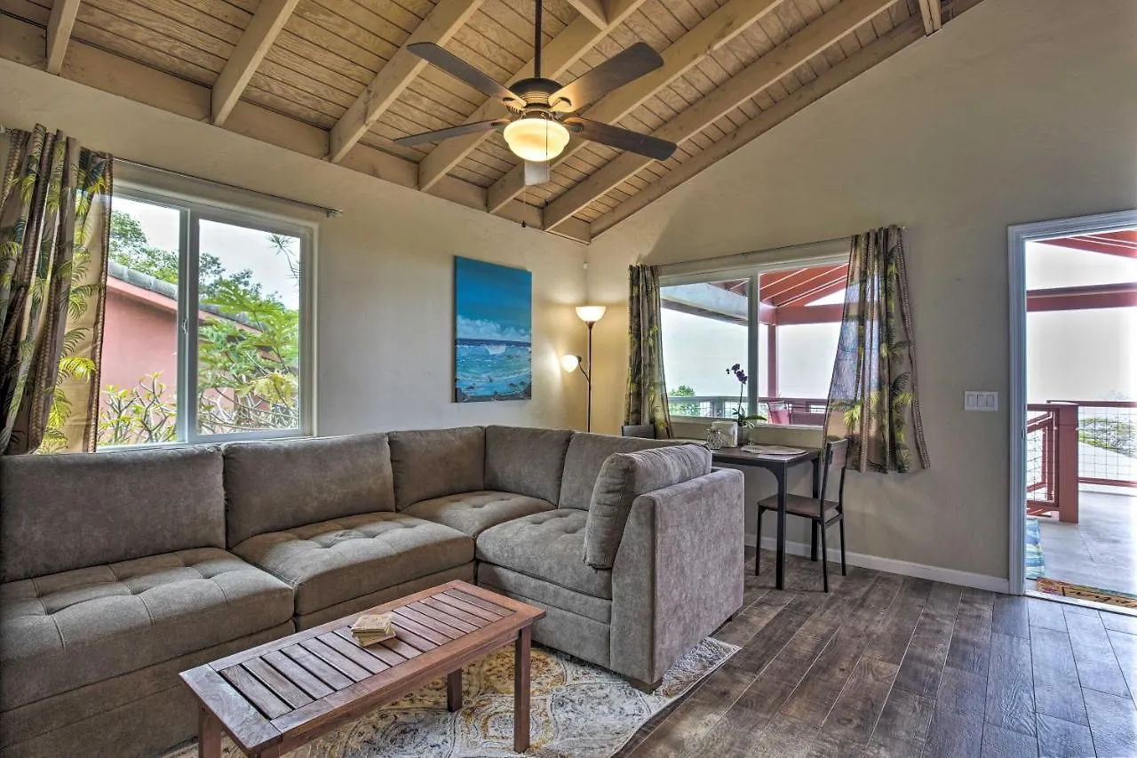 Apartment Kailua-Kona Hillside Apt Less Than 3 Miles To Beaches! United States